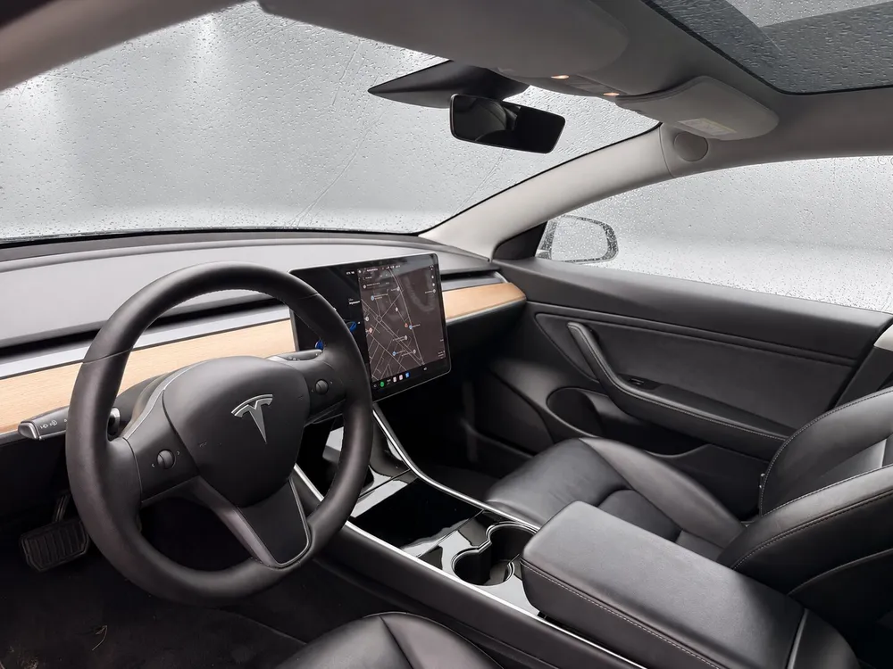 Tesla Model 3 Long Range AWD Blå – til salg hos THEO Import